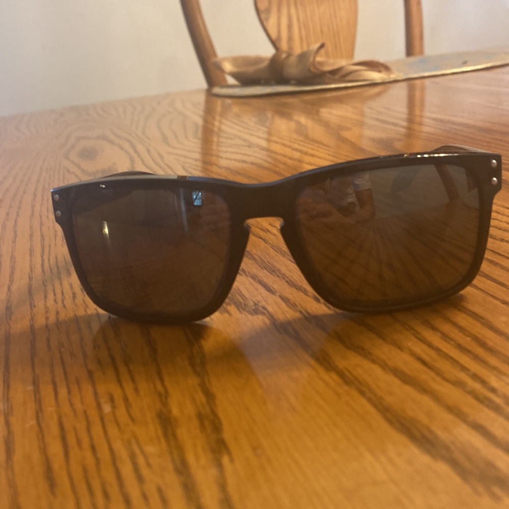 Black Oakley Sunglasses 🕶️
